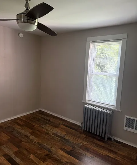 532 Carlton Ave — Photo 6