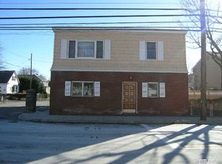 20 Sound Beach Ave, Bayville, NY 11709