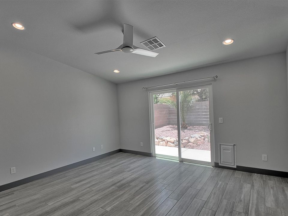 1st image of 1013 Blue Lantern Dr