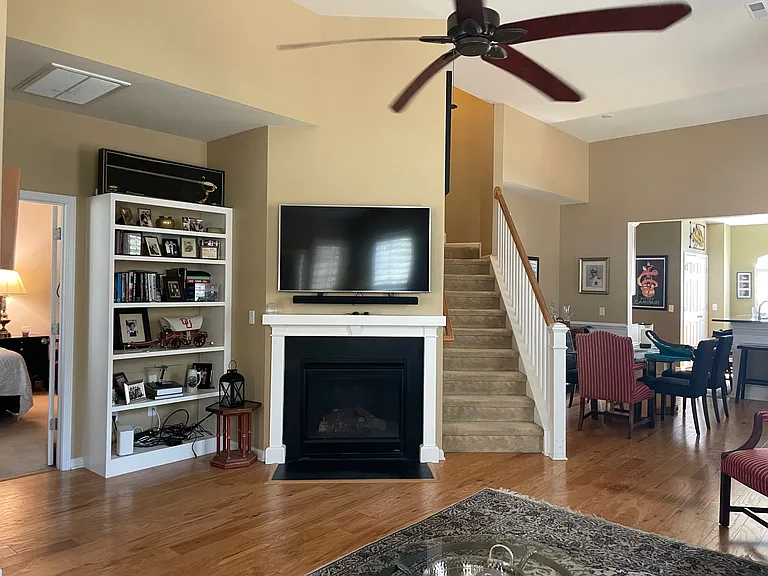 1645 Cristalino Cir — Photo 31