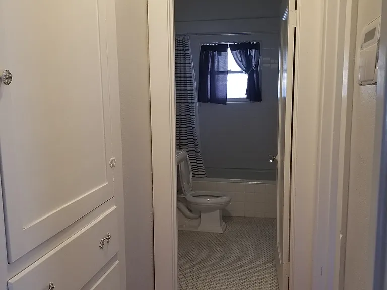 3334 J St #4 — Photo 14