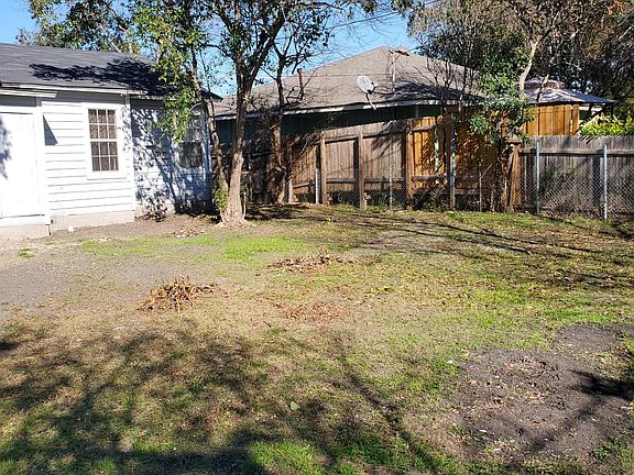5th image of 3530 San Luis St