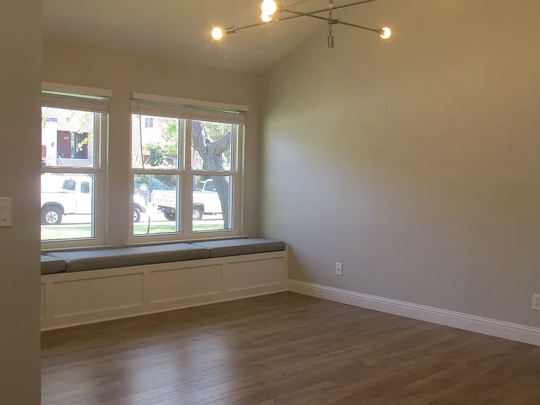 414 Woodbridge St — Photo 10