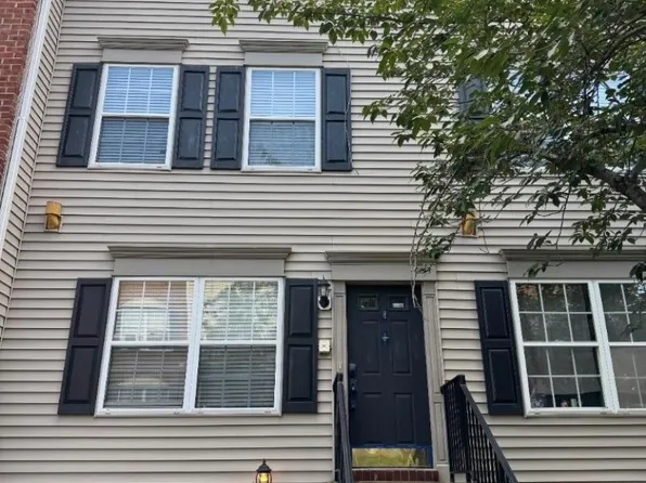 8 Vaughan Dr, Newark City, NJ 07103