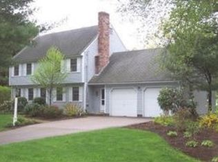 83 Old Farm Ln, Attleboro, MA 02703