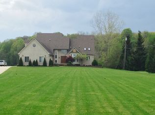 56063 Schoenherr Rd, Shelby Township, MI 48315
