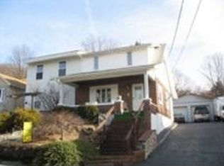 3419 Laurel St, Reading, PA 19605