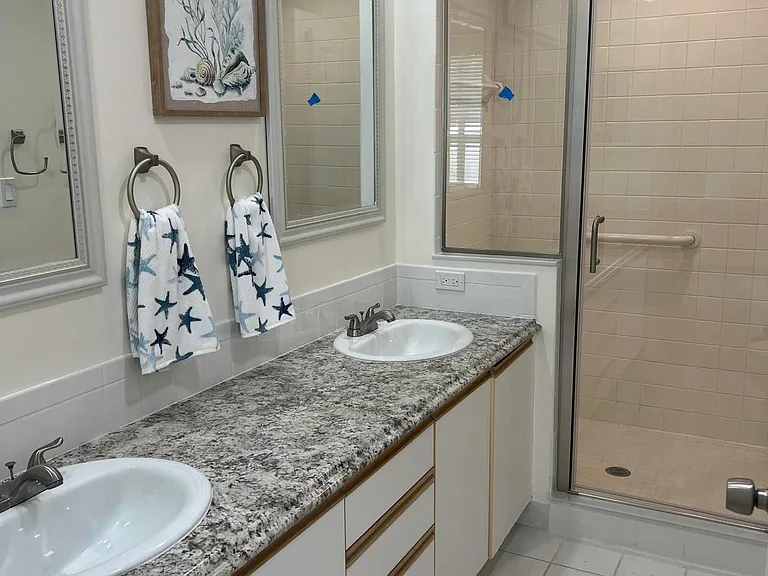 18081 SE Country Club Dr #341 — Photo 9