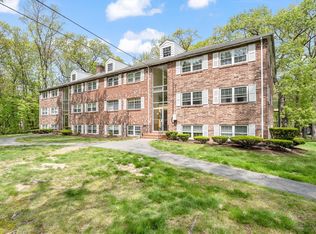 59 Farrwood Ave APT 6, North Andover, MA 01845