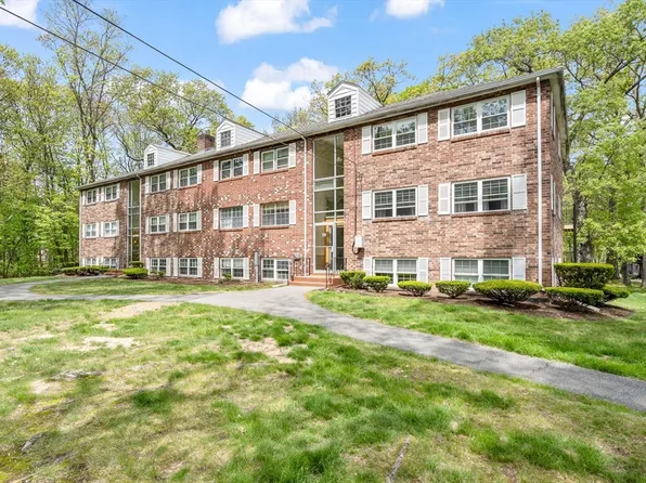 59 Farrwood Ave APT 6, North Andover, MA 01845