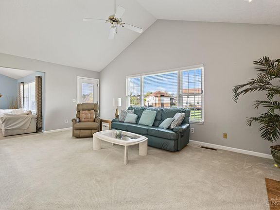 4th image of 8169 Lakevalley Dr