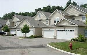 2nd image of 1446 Lakes Circle Dr