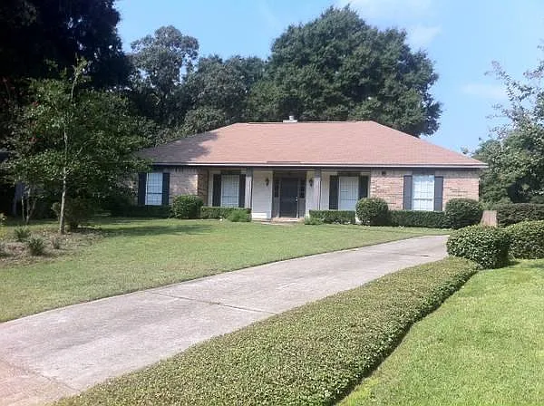 570 Becky Ln