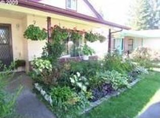 1271 S Cherry St, Cornelius, OR 97113