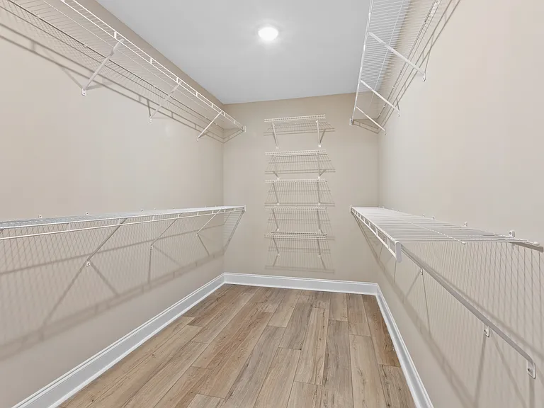 422 Trumpeter St #1 — Photo 5