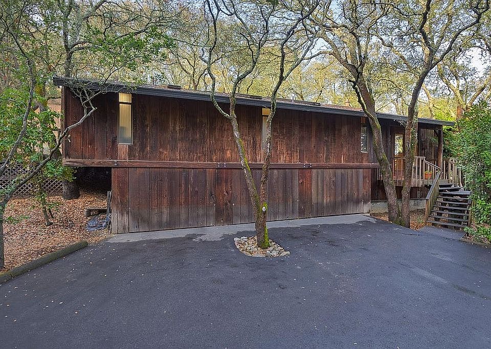 1st image of 150 Wooded View Dr