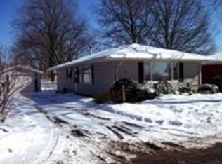 805 S Kay St, Plano, IL 60545