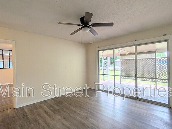 4th image of 1025 Revere Dr