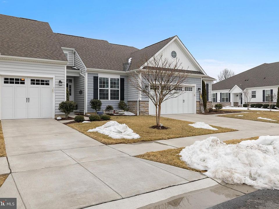 1st image of 822 Moorings Cir #17