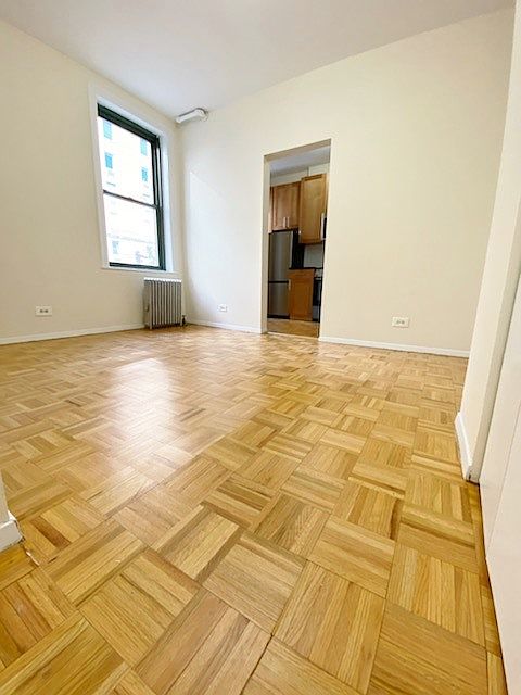 2nd image of 542 E 79th St APT 2B