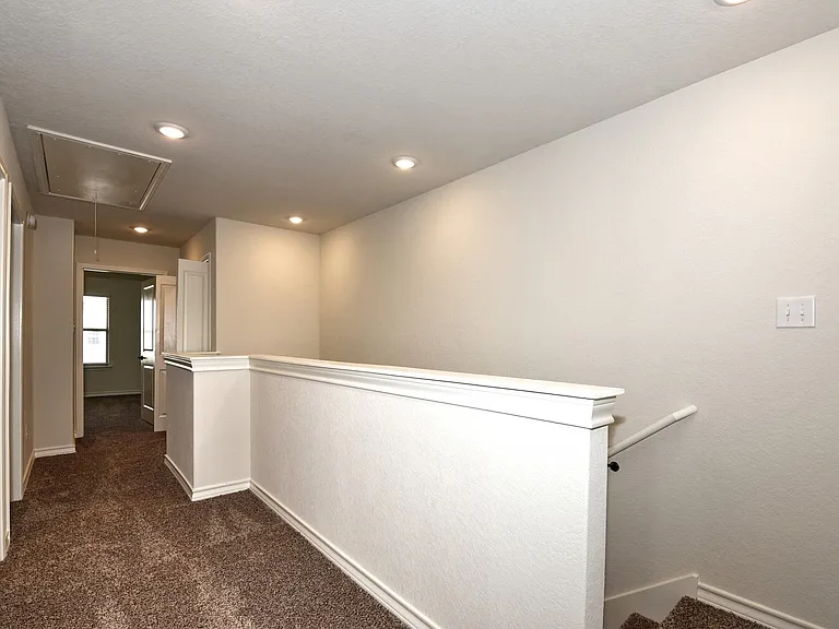 7624 Magnolia Vlg #102 — Photo 10