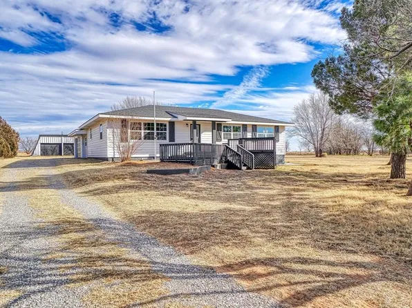 15734 S County Road 205, Blair, OK 73526