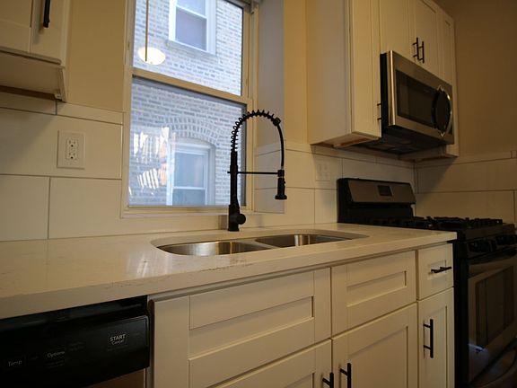 2nd image of 4830-32 N Drake Ave #4830-1