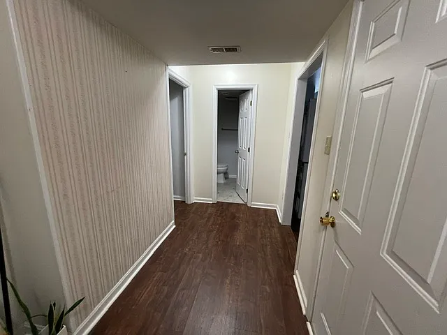 5 bed, 1940 sqft, $3,000 — Photo 4