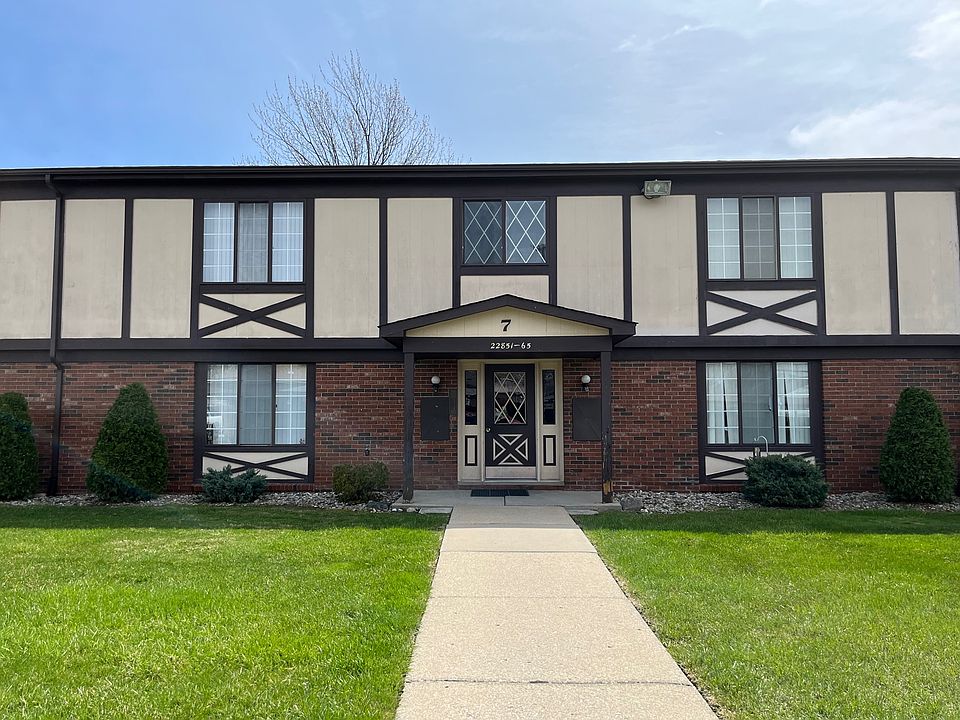 1st image of 22853 Grove St #50