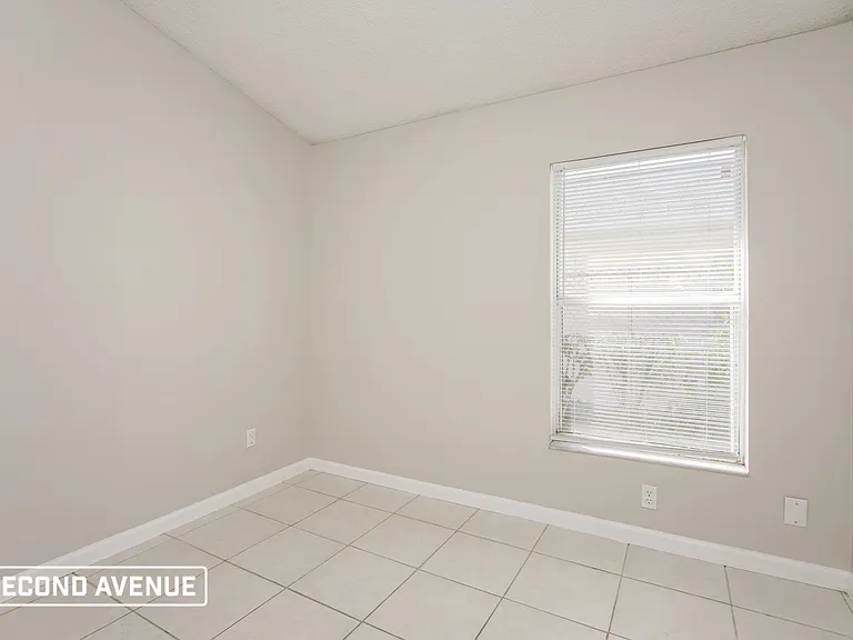 1914 Teaberry Ct — Photo 9