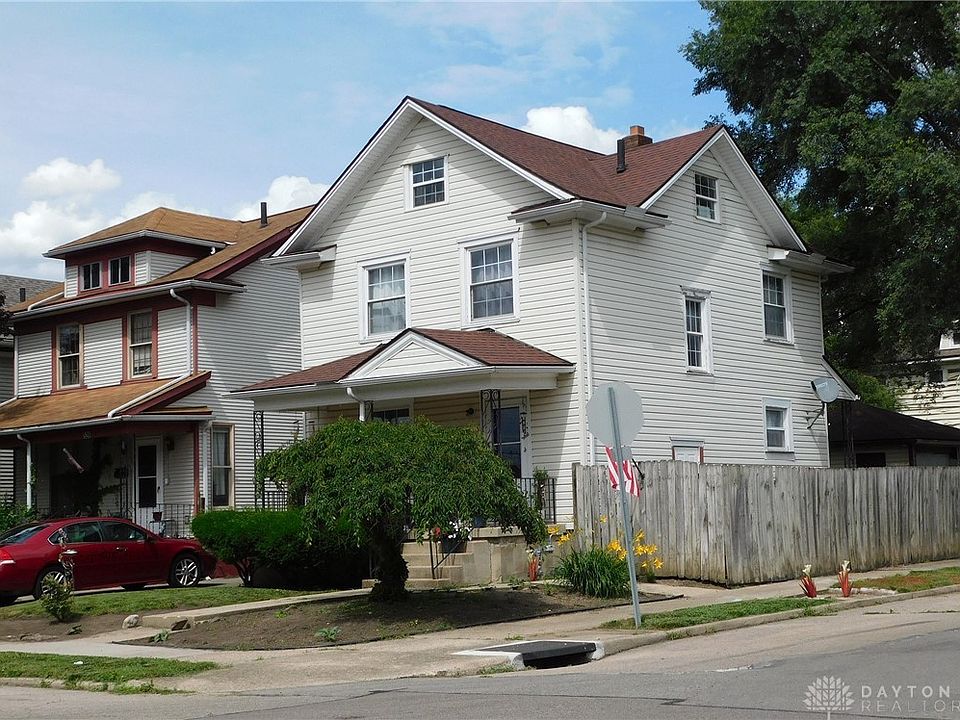 2nd image of 530 Saint Nicholas Ave