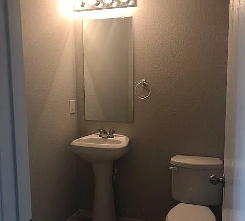 4th image of 108 Brushy Creek Ln