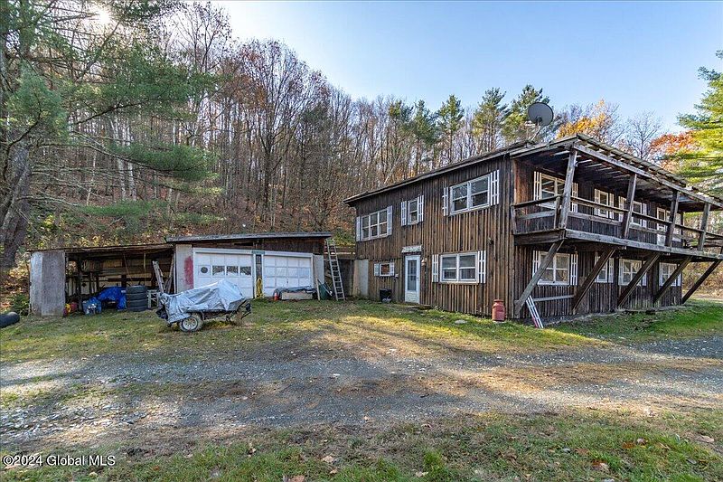 2nd image of 262 Ashgrove Road