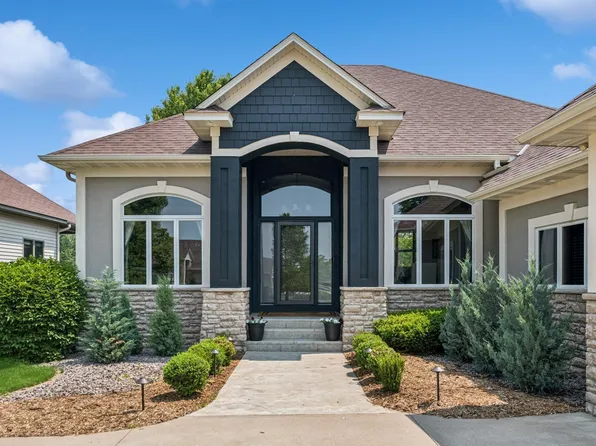 11883 Flanders Cir NE, Blaine, MN 55449