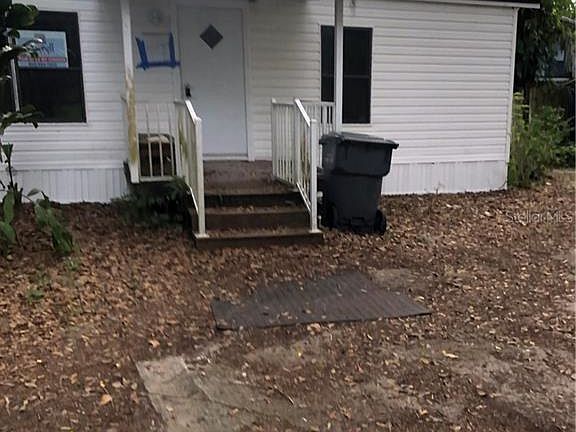 2nd image of 3327 Royal Oak Dr W