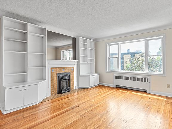 2nd image of 371 Churchill Ave N #6