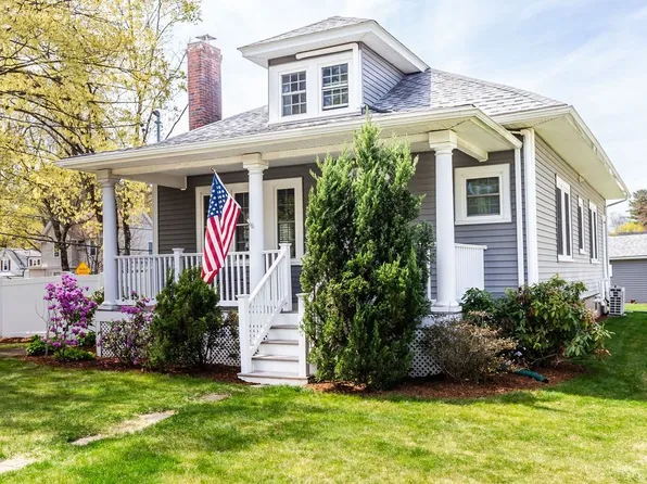 262 N Elm St, West Bridgewater, MA 02379