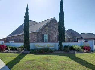 101 Chemet Rd, Youngsville, LA 70592