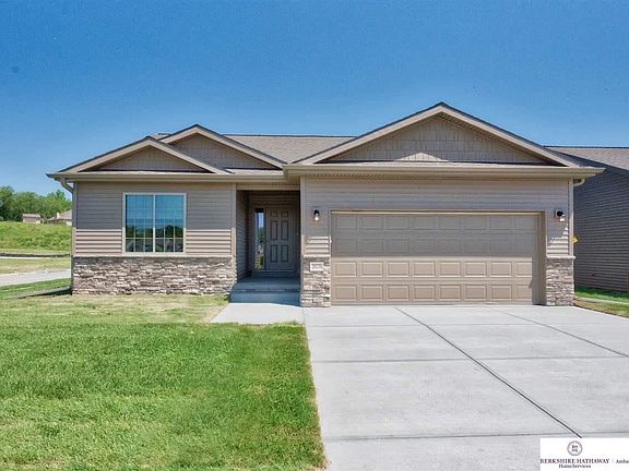 2nd image of 20176 Miami Cir