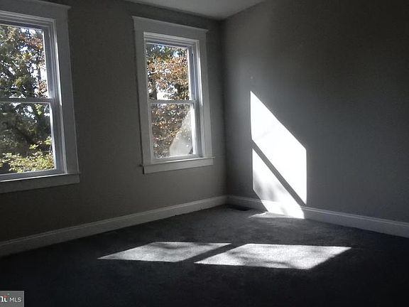4th image of 3908 Dolfield Ave