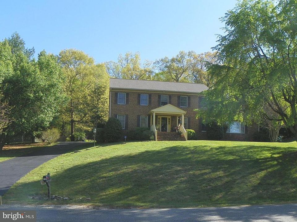 1st image of 604 Lendall Ln