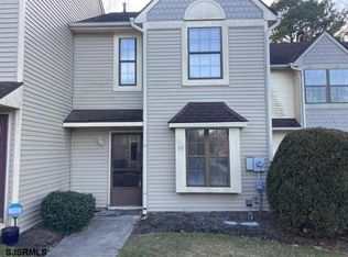 29 Cambridge Townhouse Dr #29, Egg Harbor Township, NJ 08234