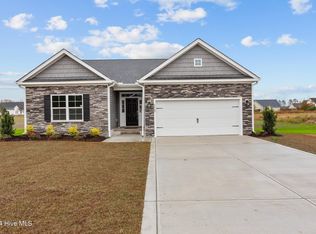 2869 Tucker Hill Dr, Grimesland, NC 27837