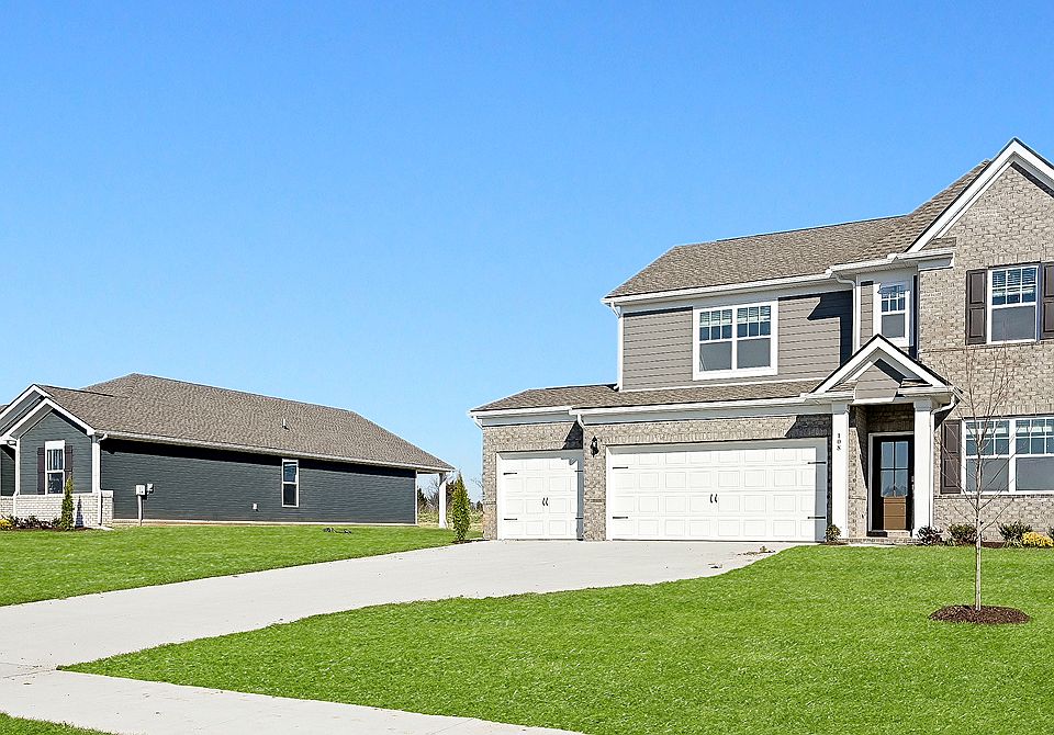 Dillon Pointe Streetscape 26of26