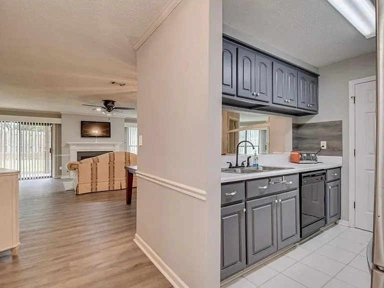 Colony Place Dr — Photo 9