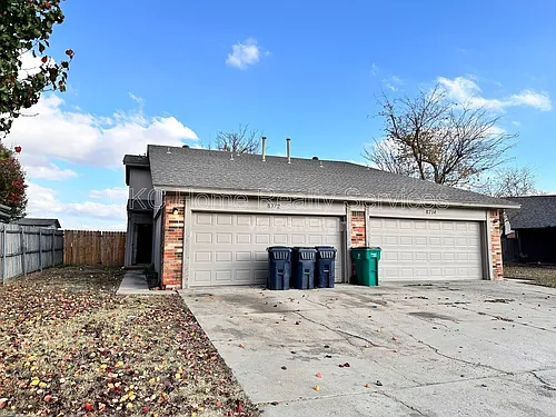 8712 Rayburn Ave Photo 1