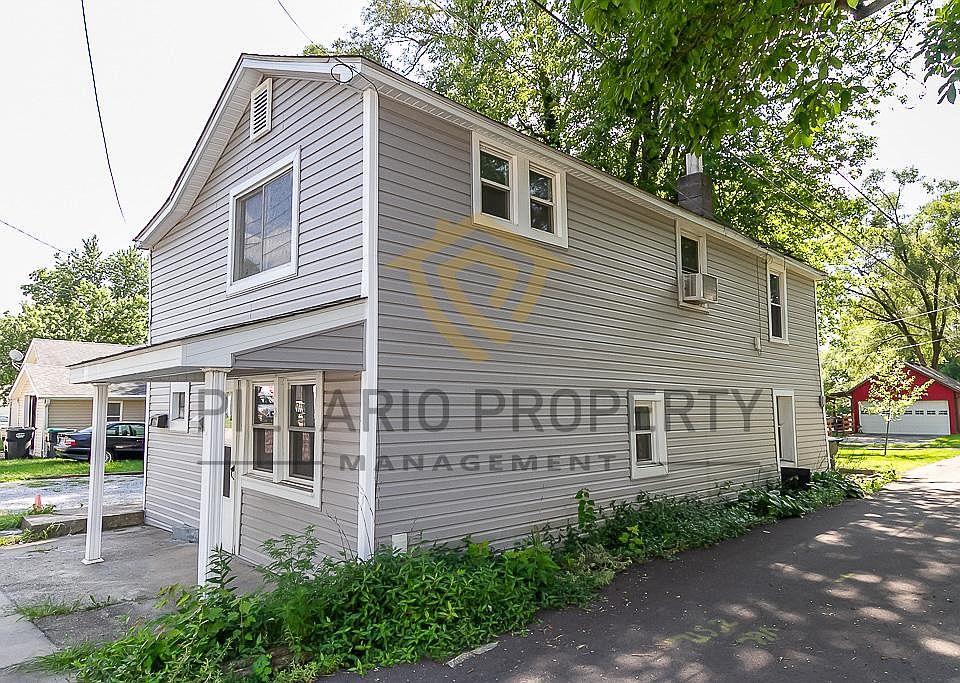1st image of 52 S Greenwood St #52