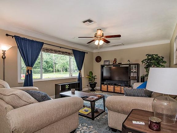 3rd image of 1560 Bel Keene Dr
