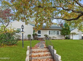 271 Jerome Avenue, Oakhurst, NJ 07755