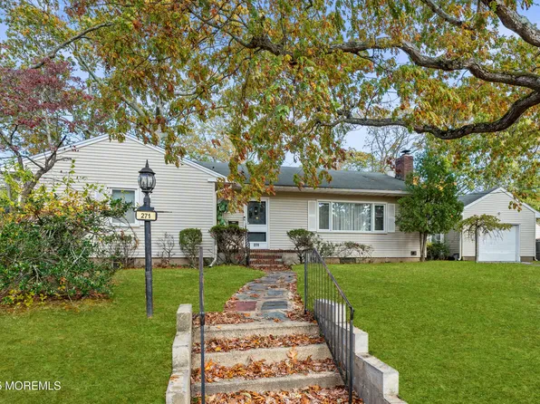 271 Jerome Avenue, Oakhurst, NJ 07755